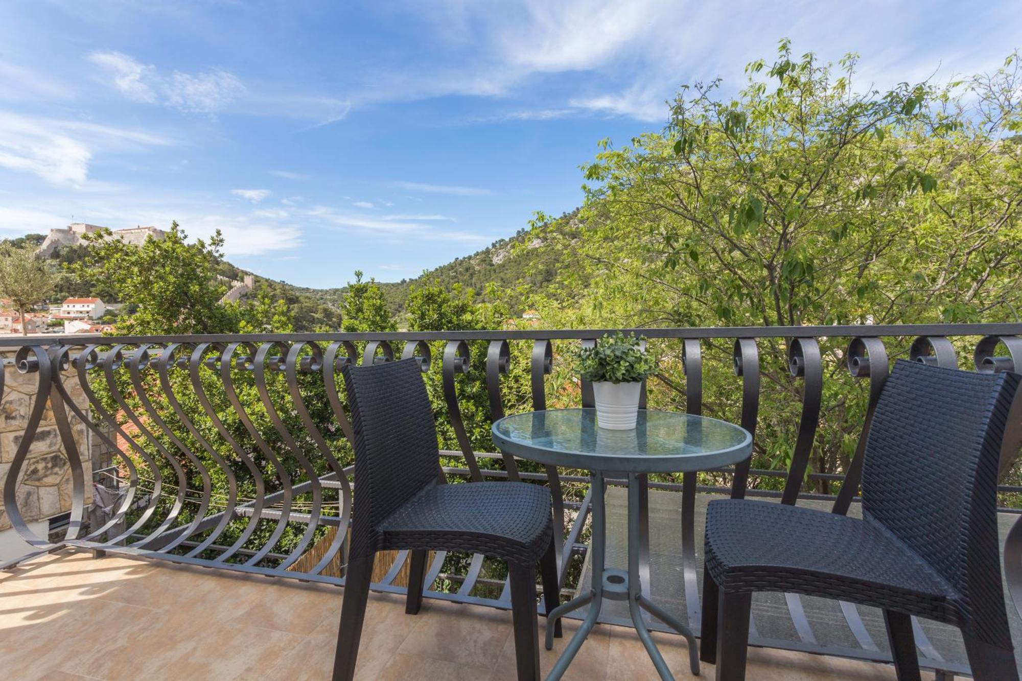 Mamma Mia Apartments-City Center Hvar Town Exterior photo